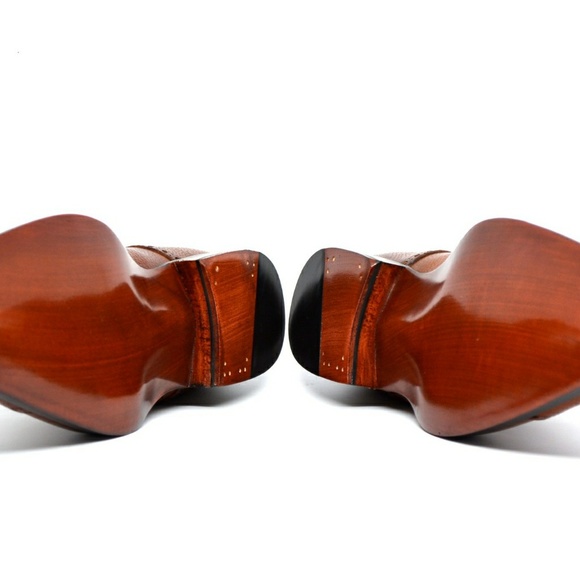 Meet your Posher, Francois - Picture 1 of 1